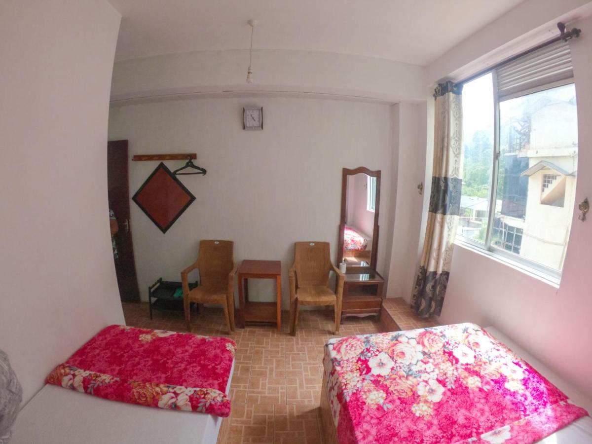 Siumi Rest Hotel Nallathanniya Екстериор снимка