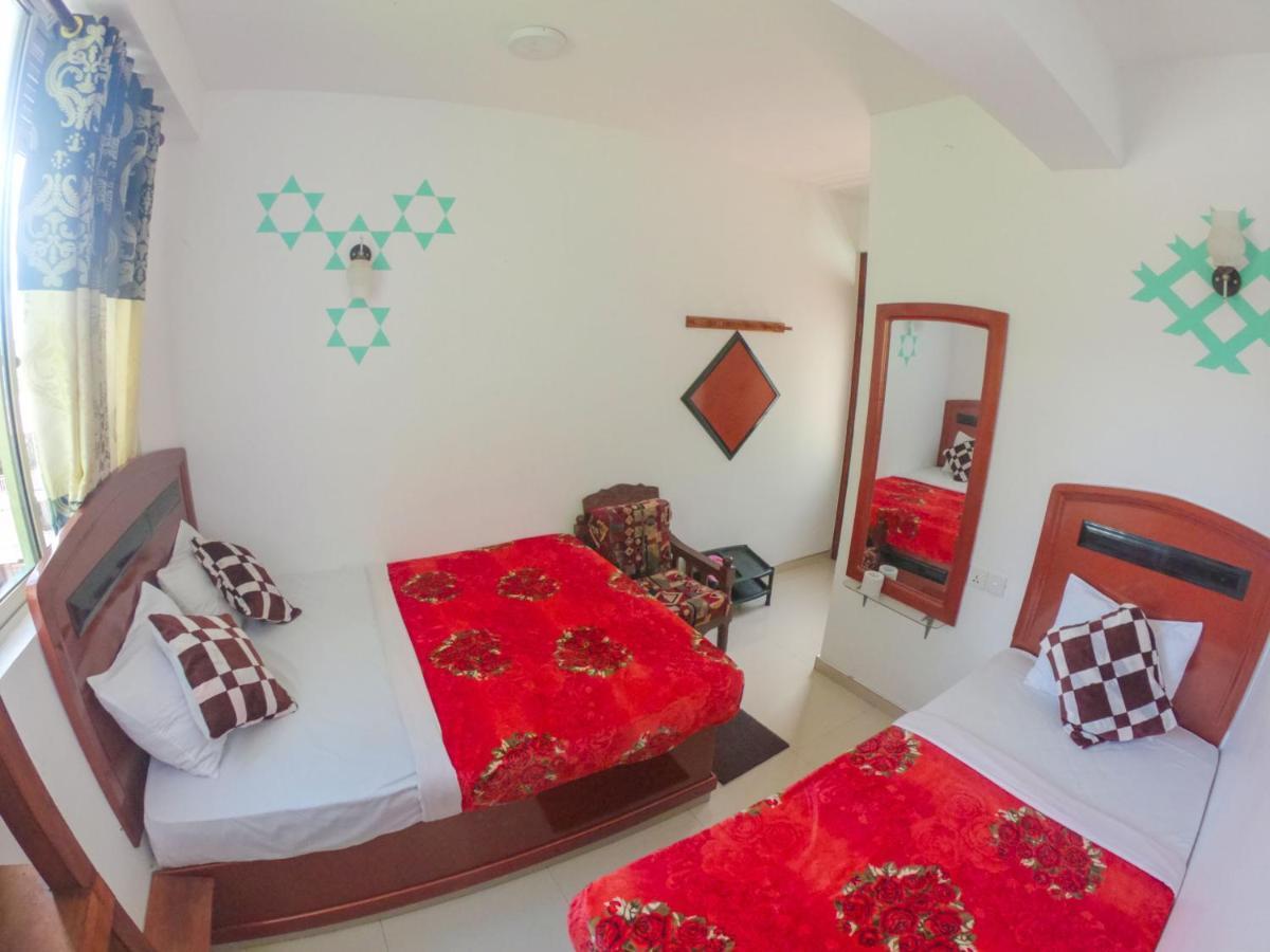 Siumi Rest Hotel Nallathanniya Екстериор снимка